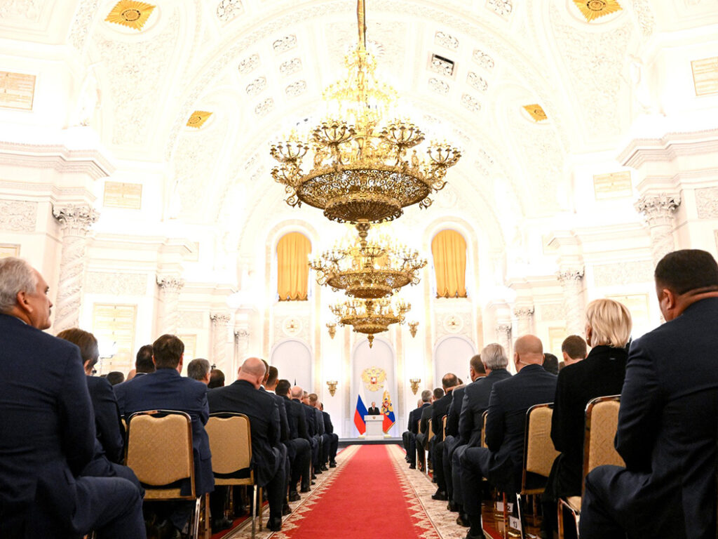 Губернатор Алексей Островский принял участие в Церемонии принятия в состав Российской Федерации новых территорий