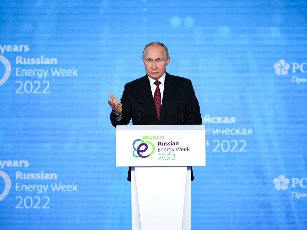 Владимир Путин поручил продлить программу социальной газификации после 2022 года