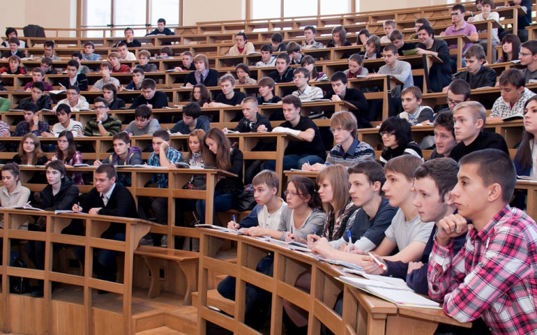Студенты вузов приступили к изучению «Основ российской государственности»