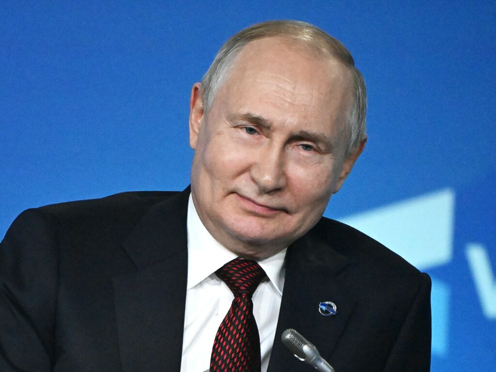 Путин заявил, что Россия в ходе СВО защищает свои традиции, культуру и людей