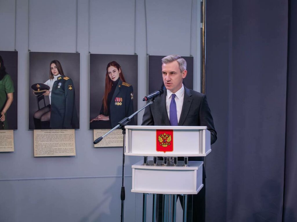 Губернатор Василий Анохин принял участие в VII съезде патриотов Смоленщины