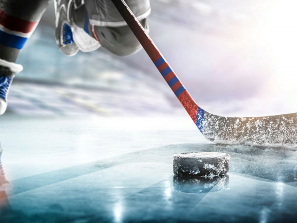«Команда Анохина» откроет в Смоленске III «Авиационно-Космический Кубок» по хоккею с шайбой