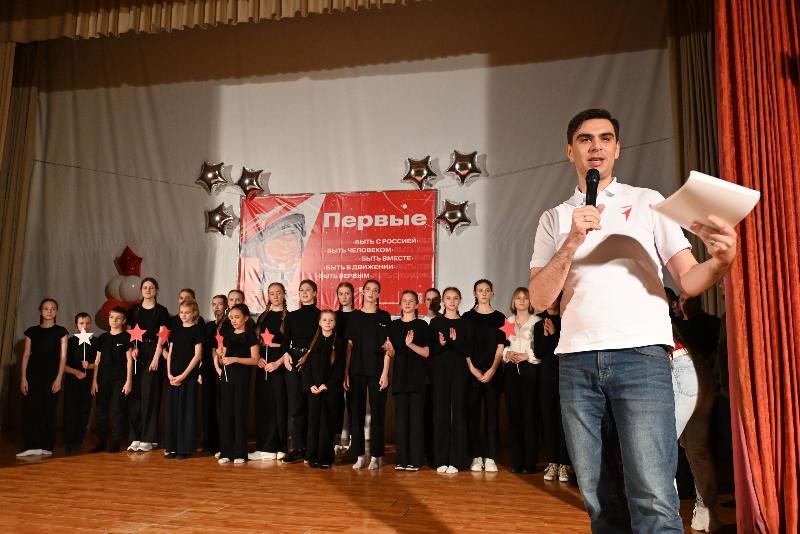 Смоленские школьники создали спектакль о Гагарине