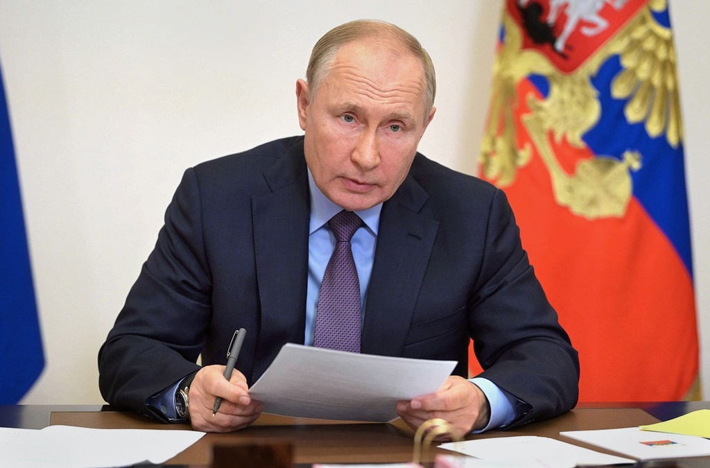 Путин постановил компенсировать пенсии участвующим в СВО контрактникам