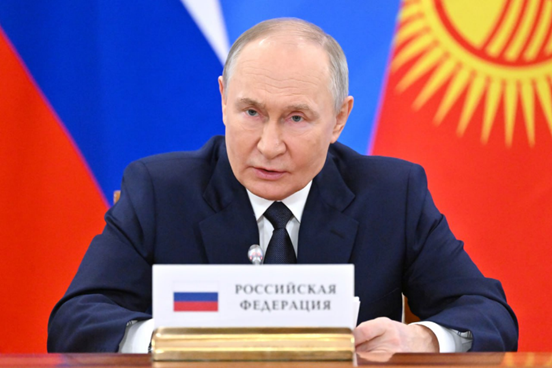 Путин предложил запустить с 2026 года программу «Детская книжная карта»