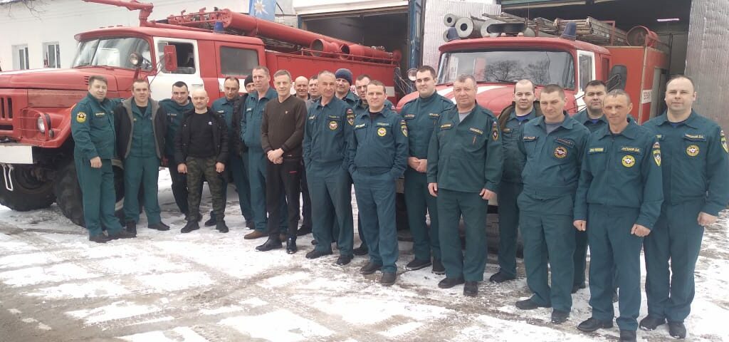 БУДНИ ГЕРОЕВ ОГНЕННОГО ФРОНТА