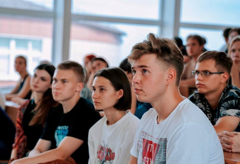 Василий Анохин: Утвердили контрольные цифры приема на новый учебный год