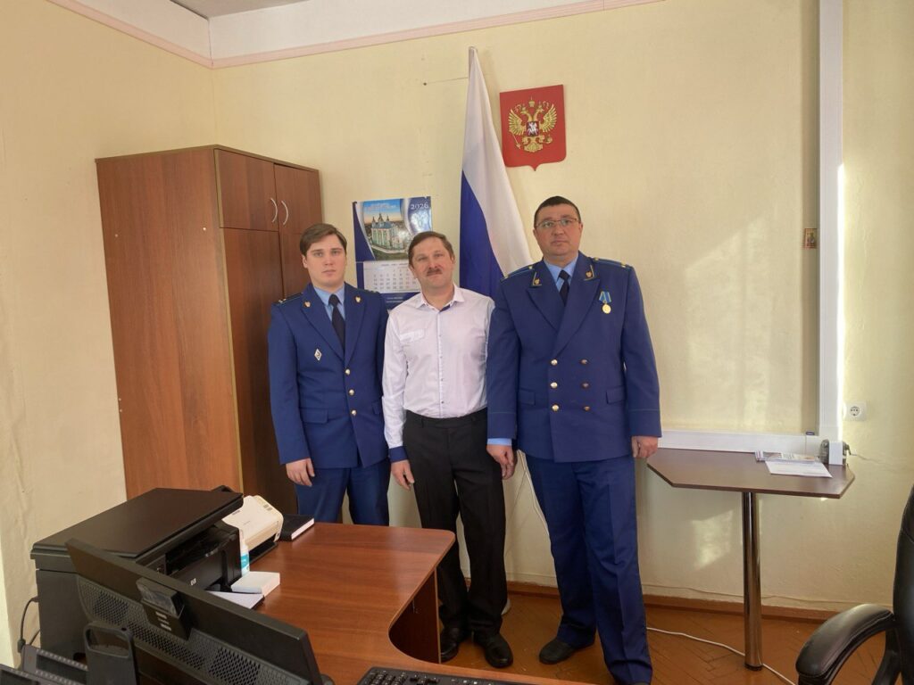 Мужество и доблесть: встреча с ветераном боевых действий в прокуратуре района