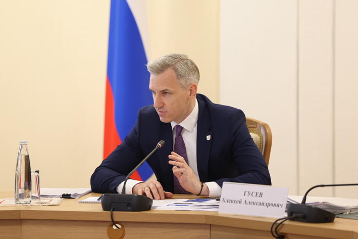 Василий Анохин: Развиваем массовый и профессиональный спорт в Смоленской области