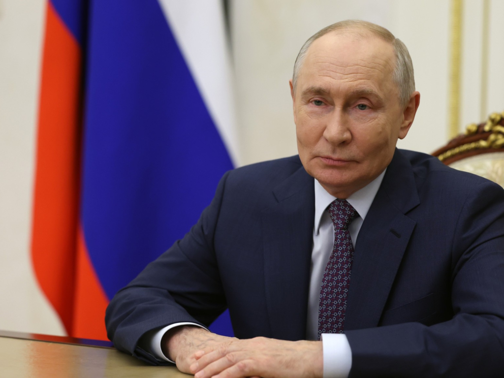 Путин указал на эффективность конкурсов профмастерства для учителей
